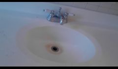 BATHROOM SINK CLEANING - BEFORE KIU