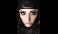 Christine.\
Fashion