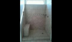 CUSTOMER SHOWER WITH SEAT AND 2 SOAP TRAYS